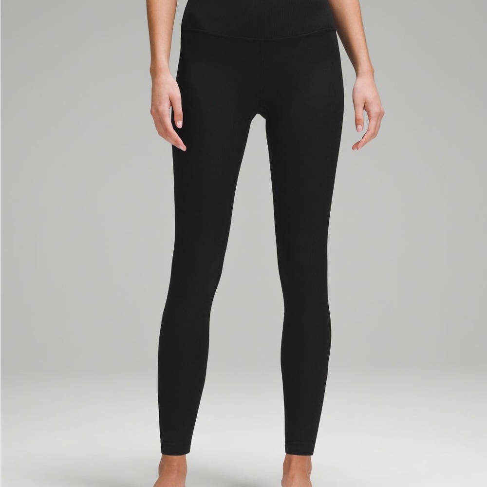 Lululemon Ribbed Align size 8/28”